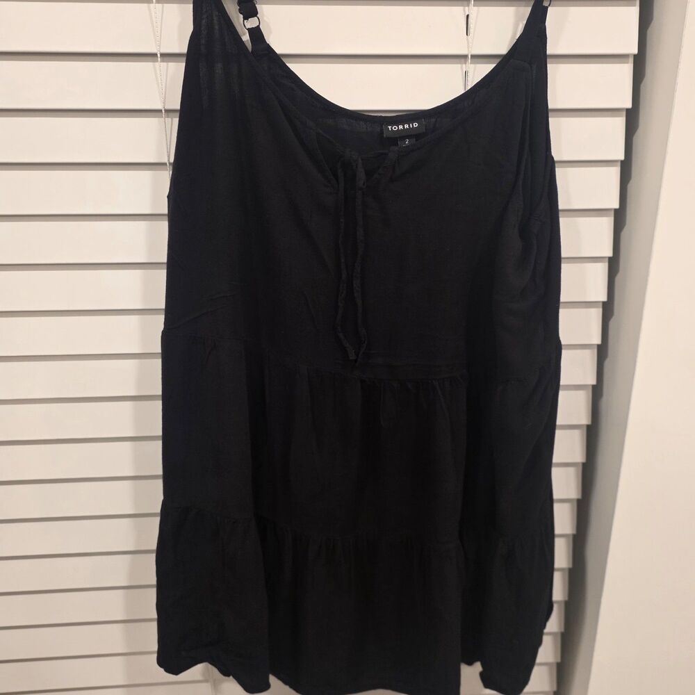 Torrid Size 2 Black Tiered Spaghetti Strap Tank Top with Bow